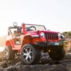 Дитячий електромобіль з пультом керування Bambi Jeep Rubicon (MP3) з багажником, ручкою для транспортування та рухливим капотом, червоний