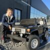 Дитячий двомісний повнопривідний електромобіль Bambi Toyota Land Cruiser (MP3) з ручкою для транспортування та багажником, чорний