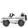 Дитячий електромобіль Bambi Mercedes G63 AMG (MP3) з ручкою для транспортування, білий