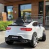 Дитячий повнопривідний електромобіль Bambi Mercedes Biturbo Sport (MP3) з ручкою для транспортування, білий