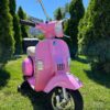 Дитячий електромотоцикл Bambi Vespa (MP3) з багажником та додатковими коліщадками, рожевий