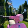 Дитячий електромотоцикл Bambi Vespa (MP3) з багажником та додатковими коліщадками, рожевий