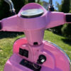 Дитячий електромотоцикл Bambi Vespa (MP3) з багажником та додатковими коліщадками, рожевий