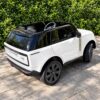 Дитячий двомісний повнопривідний електромобіль Bambi Range Rover (MP3) з ручкою для транспортування, білий