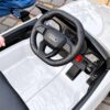Дитячий електромобіль Bambi Audi Q3 одномісний з шкіряним сидінням, білий