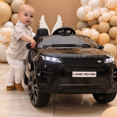 Дитячий електромобіль Bambi Range Rover Evoque (MP4) з додатковими коліщадками та автофарбуванням, чорний