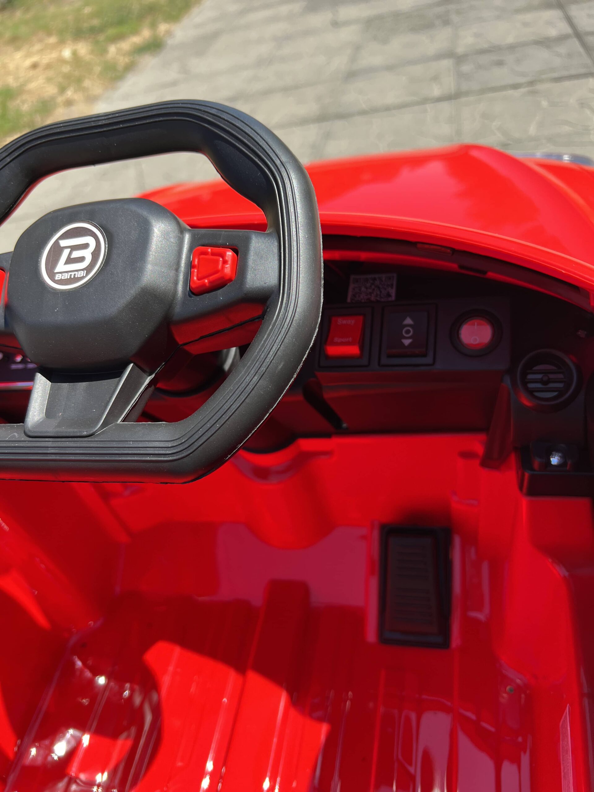 Детский полноприводный электромобиль Bambi Lexus, красный, красный