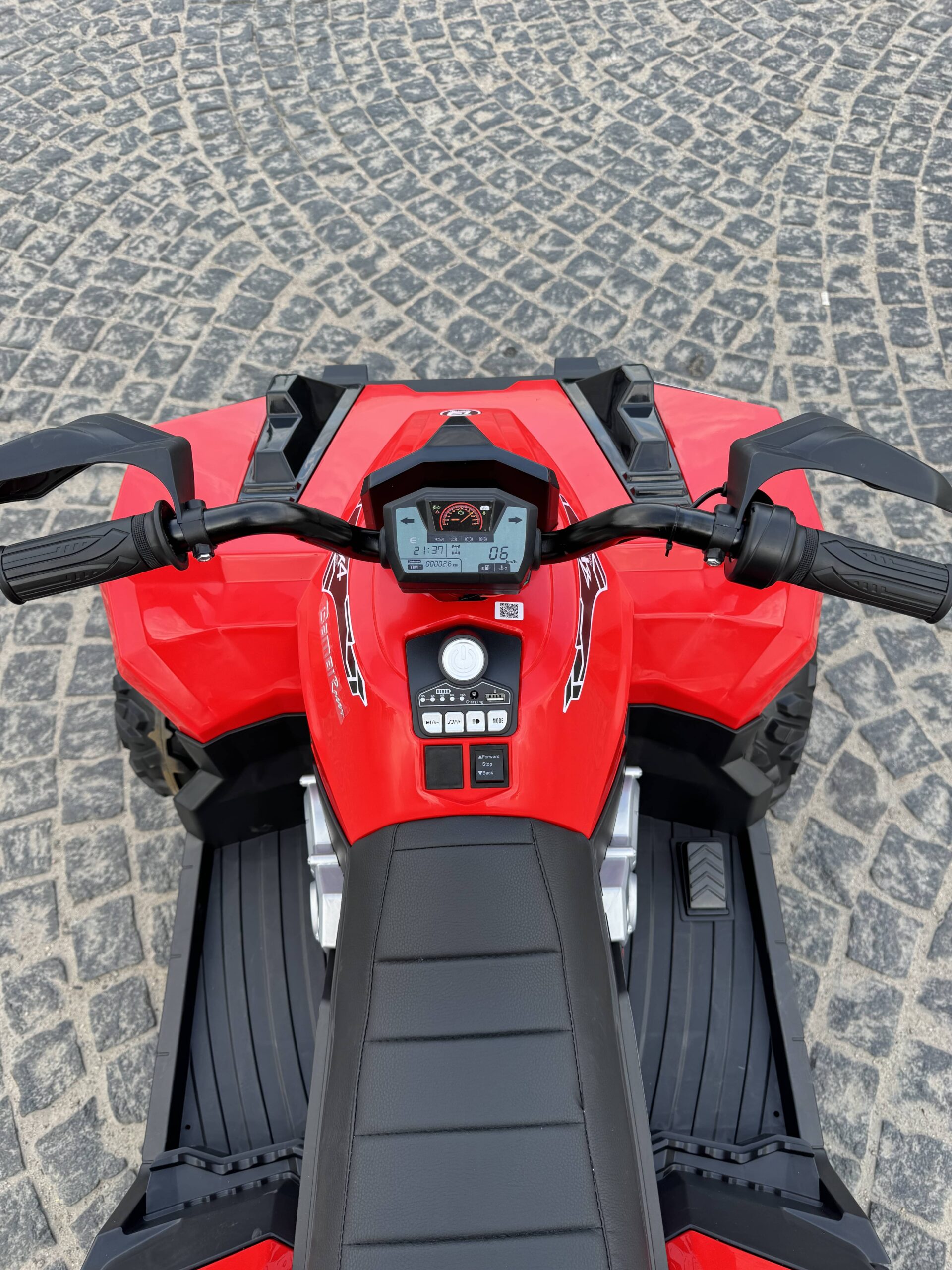 Дитячий повнопривідний електроквадроцикл Bambi ATV RAYS 4х4 Engineering (MP3) з пультом керування, червоний