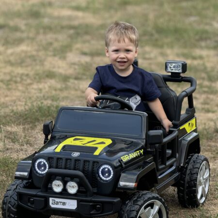 Детский электромобиль Bambi Jeep Gravity 41 (MP3) с прожекторами и лопатой, черный