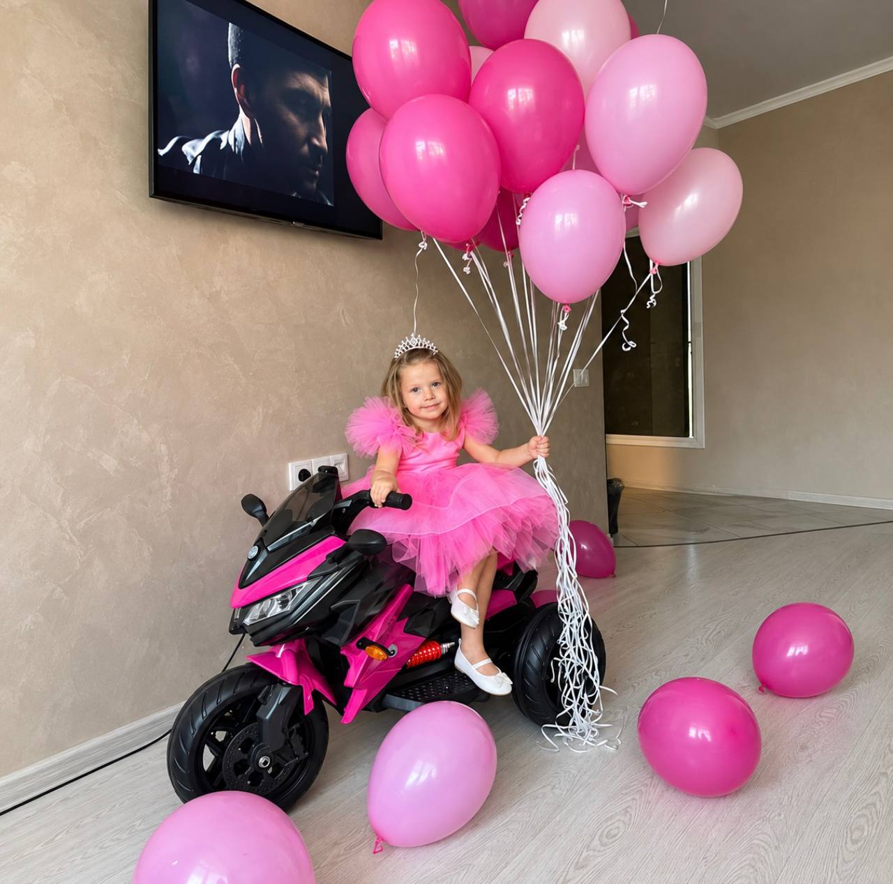 Дитячий електромотоцикл Bambi BMW COMFORT триколісний, рожевий