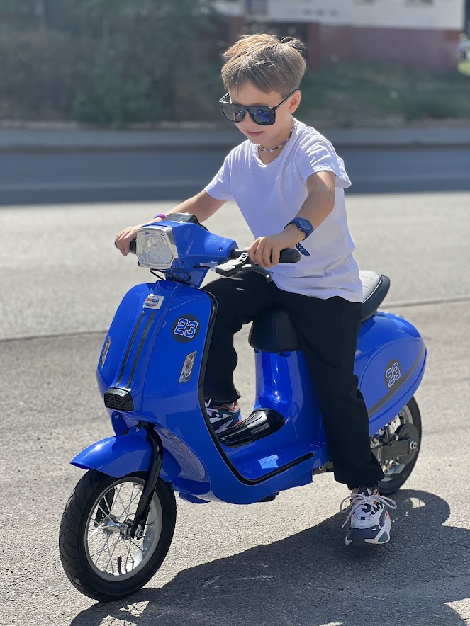 Дитячий швидкісний електромотоцикл Bambi Vespa SXL125 Sport (MP3), до 70 кг, до 20 км, блакитний