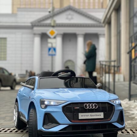 Дитячий електромобіль з пультом керування Bambi Audi E-tron Sportback, блакитний