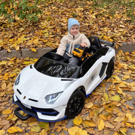 Дитячий електромобіль Lamborghini Aventador SVJ WHITE, повнопривідний, білий