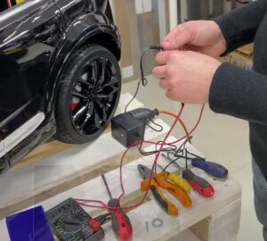 не працює зарядний пристрій у дитячій електромашині