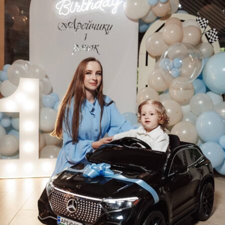 Дитячий електромобіль Bambi Mercedes Benz CLA,чорний