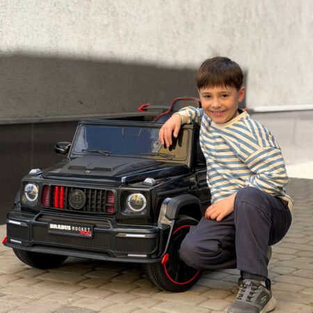 Дитячий електромобыль Bambi Mercedes G-Class зі спойлером та тюнінгом, чорний