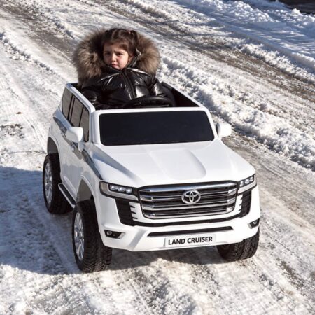 Дитячий електромобіль Bambi Toyota Land Cruiser Classic (MP3) (24V) з багажником, білий