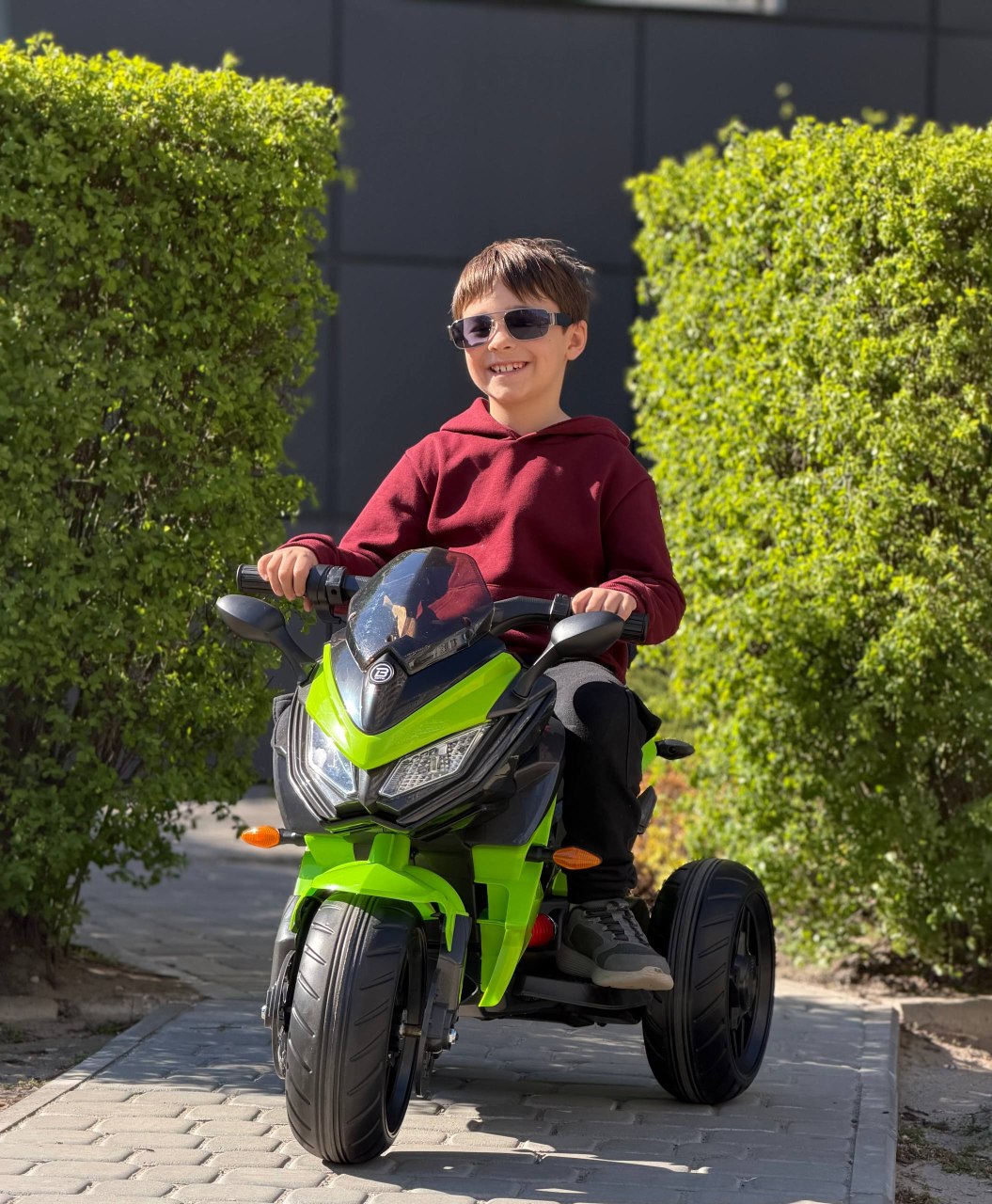 Детский электромотоцикл Bambi BMW COMFORT трехколесный, зеленый