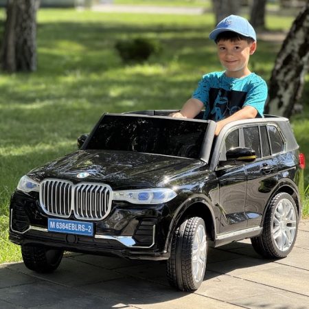 Дитячий електромобіль Bambi BMW Х7 двомісний з пультом керування, чорний