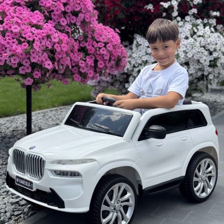 Дитячий електромобіль Bambi BMW X8 одномісна з пультом керування, білий