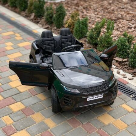 Дитячий електромобіль Bambi Range Rover Evoque (MP3) з додатковими коліщадками та автофарбуванням, чорний